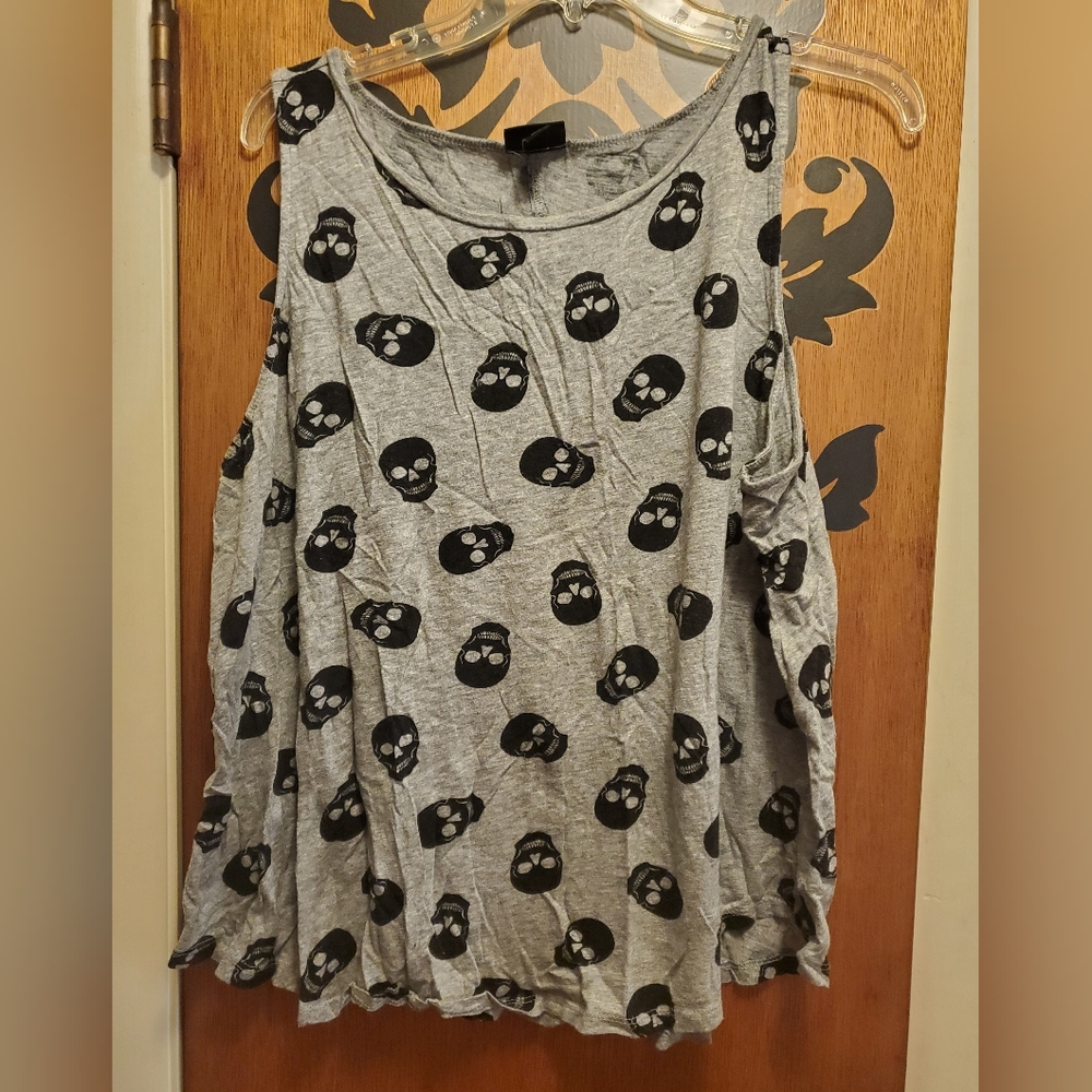 Torrid Skull Tank
